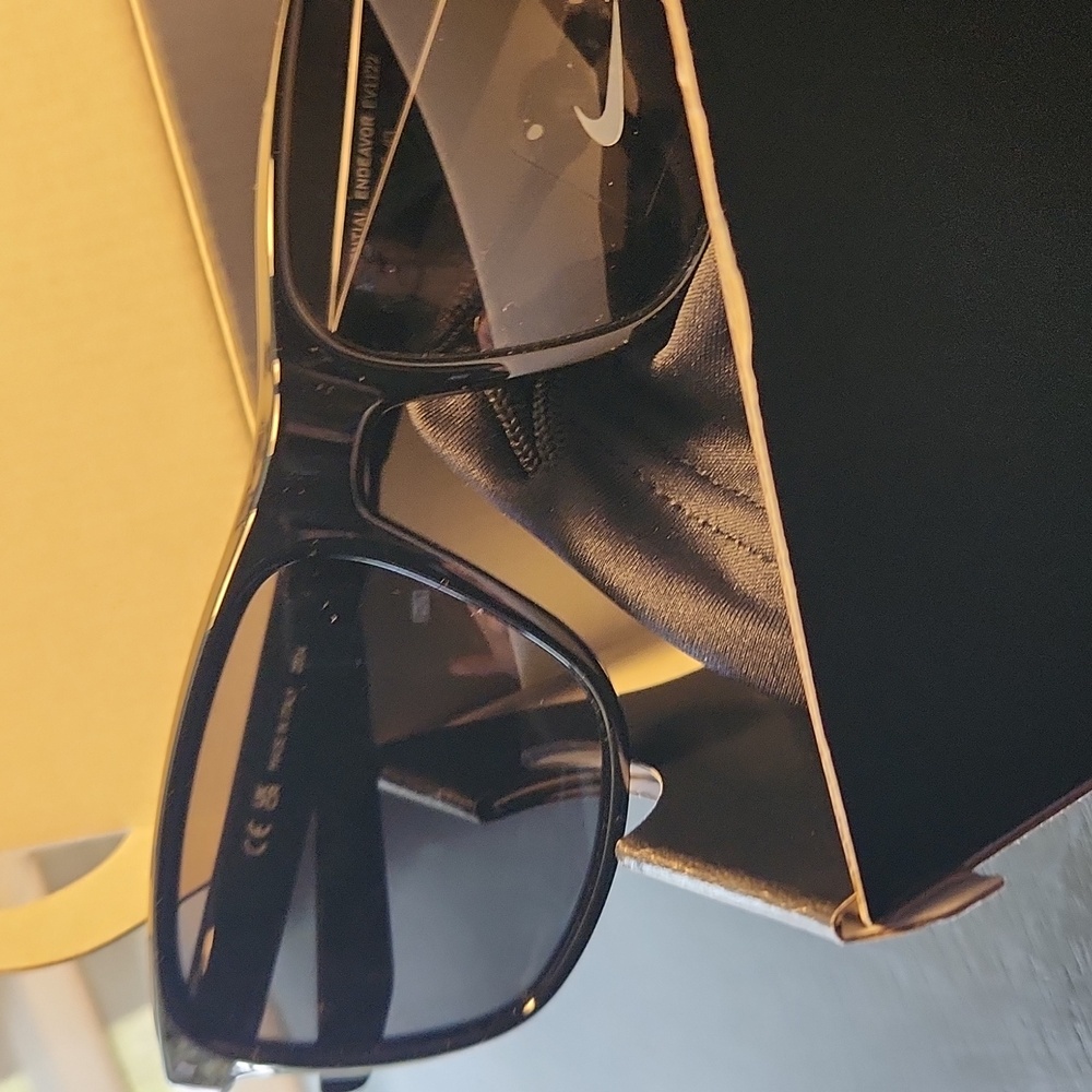 NIB NIKE ESSENTIAL ENDEAVOR SHINY BLACK GUNMETAL GREY SUNGLASSES